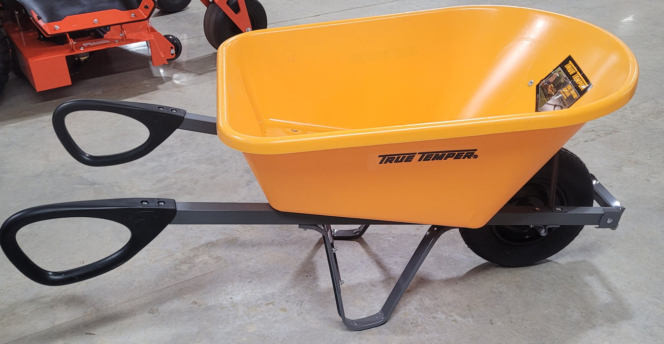 True Temper 6 CU FT Poly Wheelbarrow